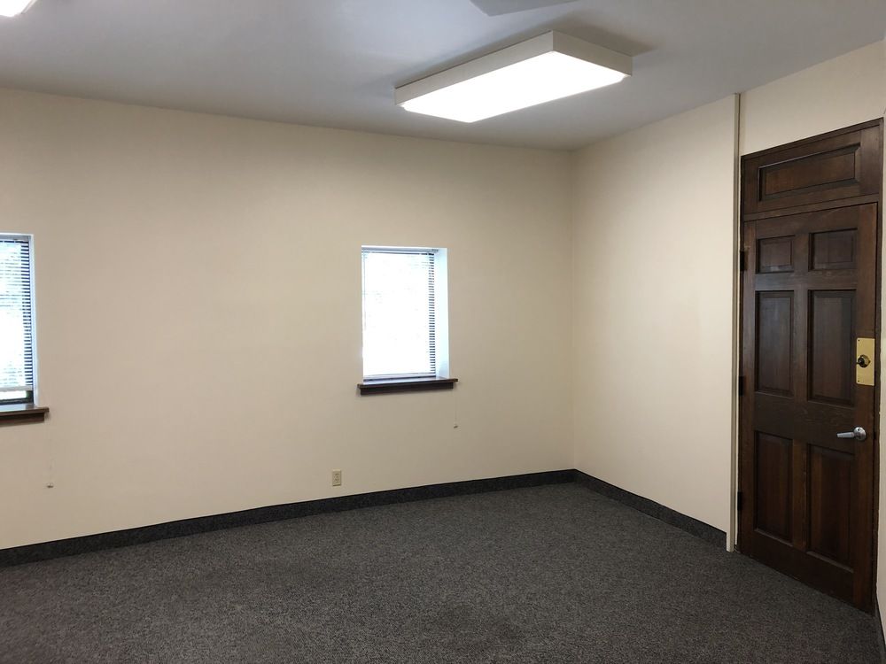 5016 N University St, Peoria, IL 61614